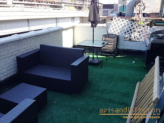 Rented by aptsandlofts.com | media 18