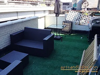 Rented by aptsandlofts.com