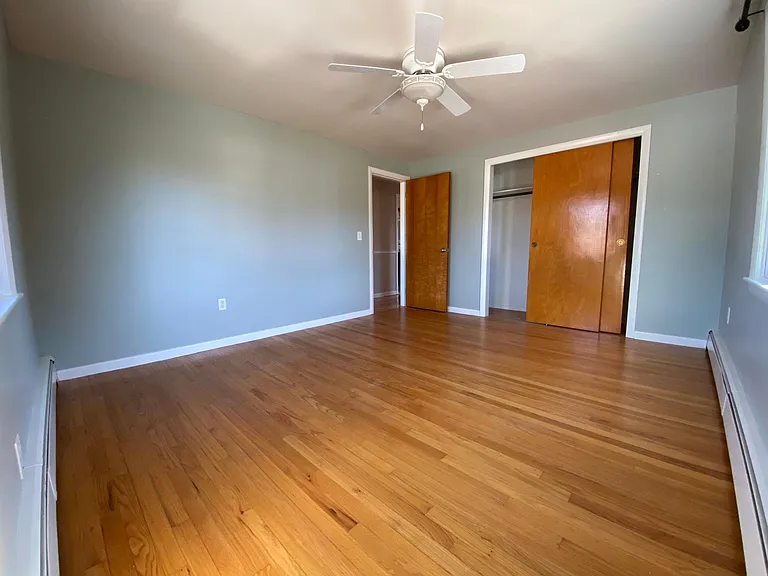 236 Spooner Ave — Photo 23