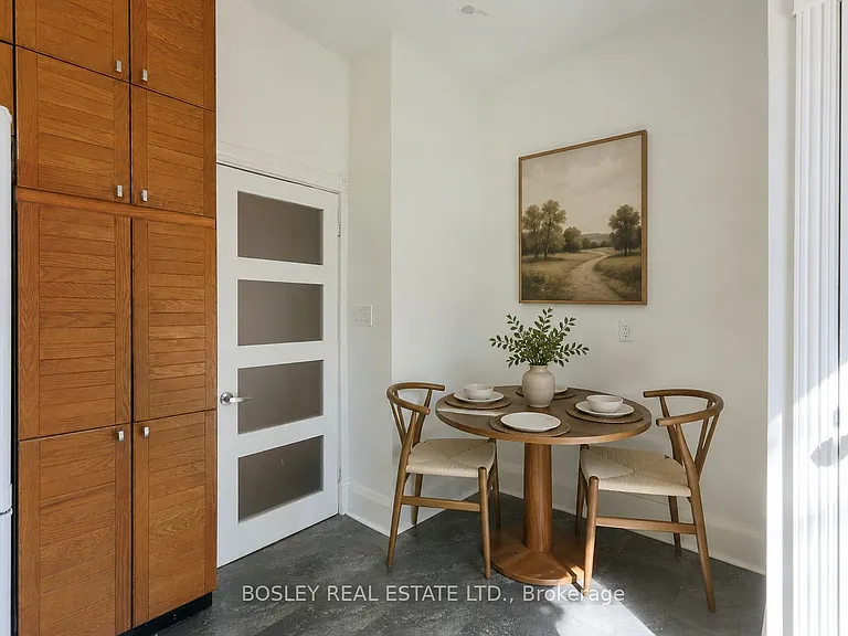 12 Meredith Cres #UPPER — Photo 9