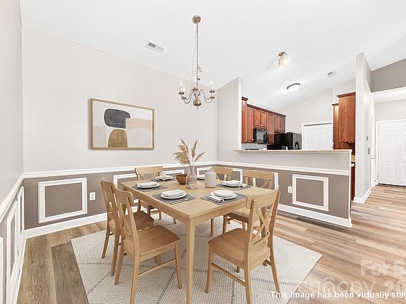 5th image of 11721 Ridgeway Park Dr