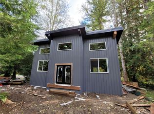 127 Paradise Dr, Ashford, WA 98304