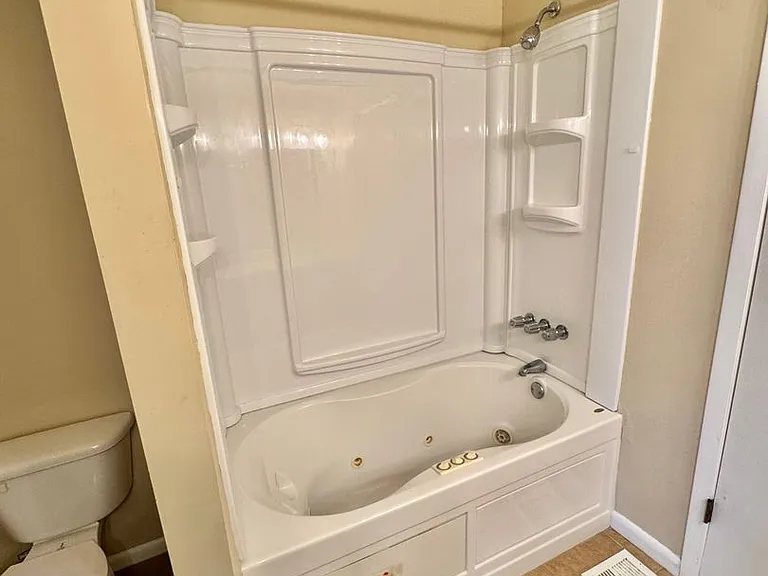 121 Brian Ct — Photo 12