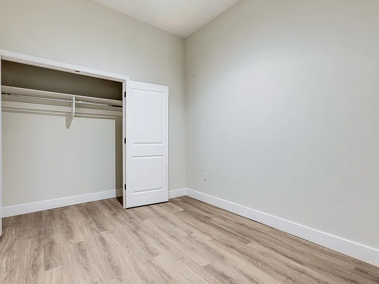 NOW LEASING - GALLERY GARDEN APTS — Photo 13