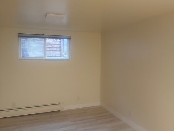 2nd image of 3865 Carlock Dr
