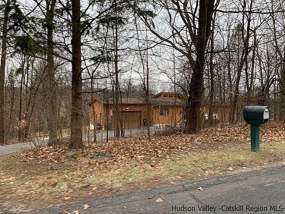 5th image of 18 Briarwood Ln