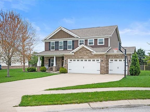 4th image of 20830 Winding Lake Dr E