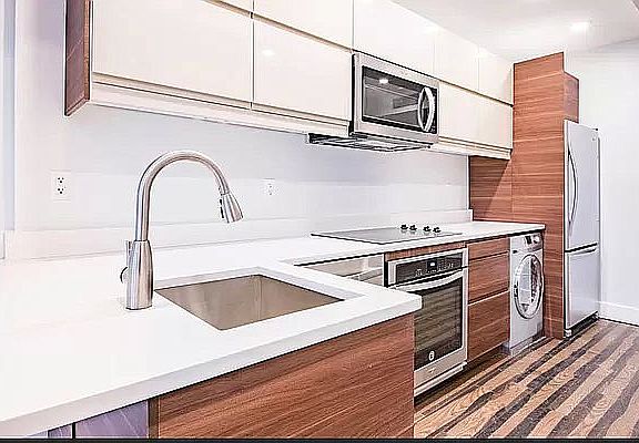 2nd image of 108 South St #4