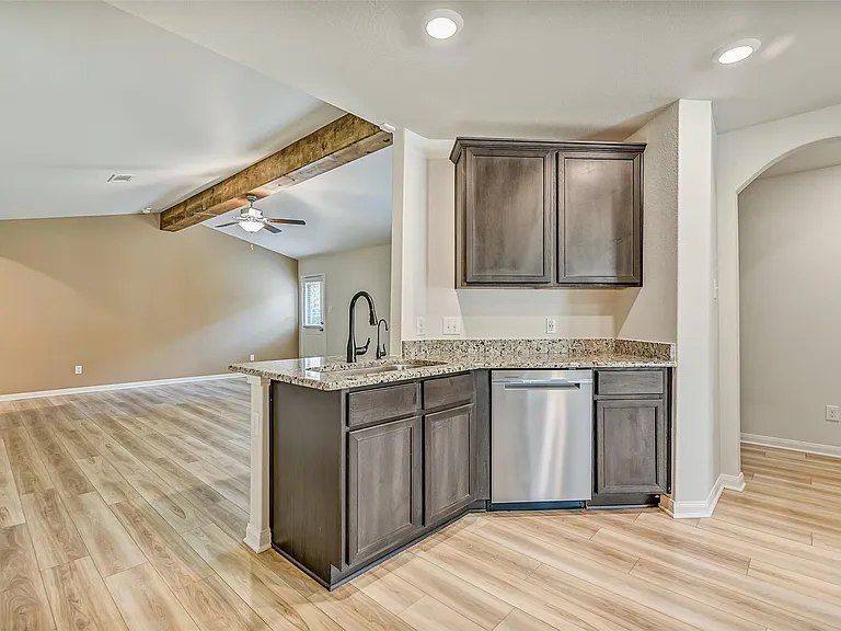 23144 Shakespeare Dr — Photo 8