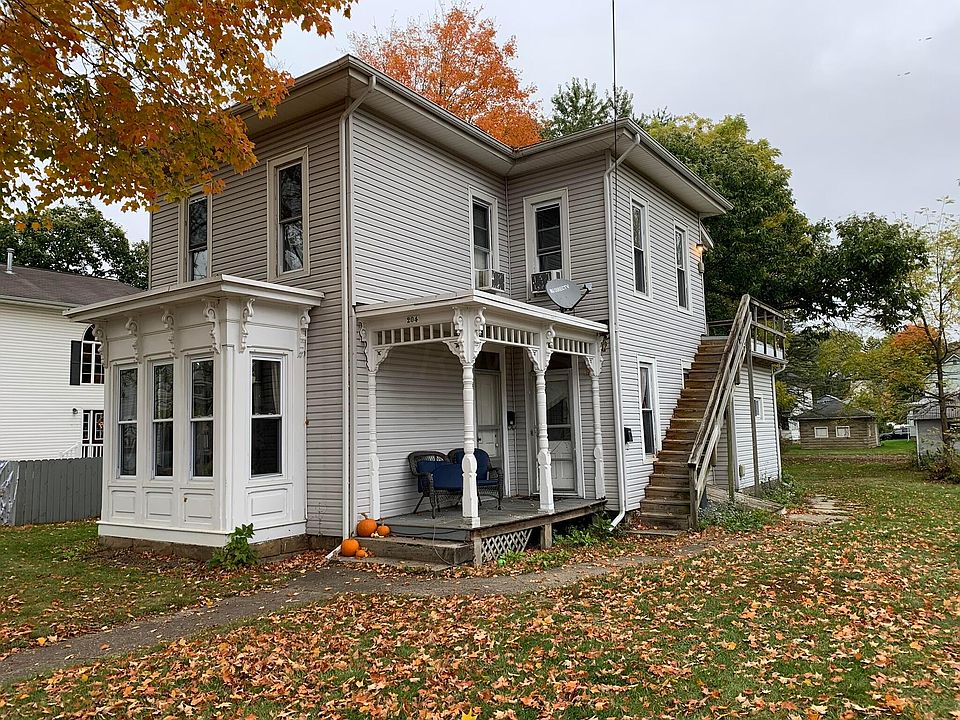 1st image of 204 N Park St