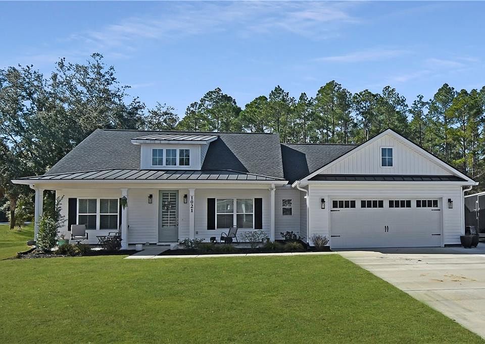 1st image of 1021 Kyles Loop NE
