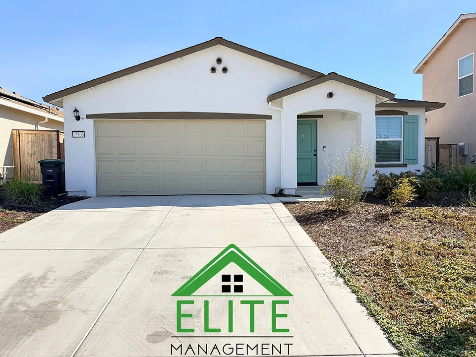 12835 Spotted Wren Cir