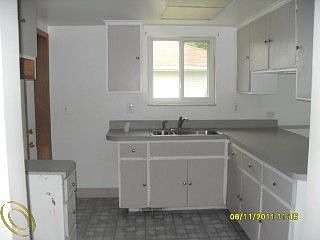 4th image of 83 Canfield Dr