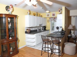 26 Cheyenne Ct, Coram, NY 11727