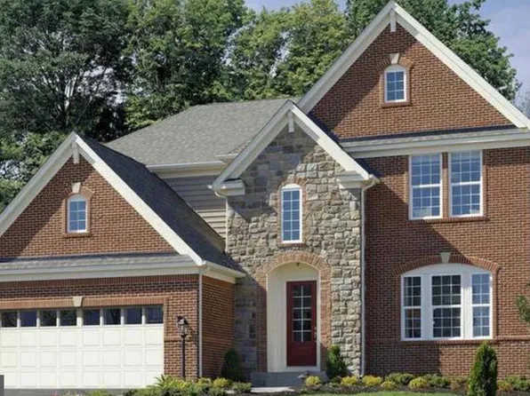 141 Coachman Cir, Stafford, VA 22554