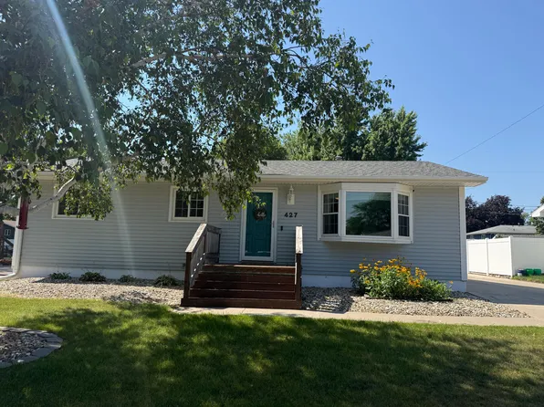 427 E 14th Ave, Mitchell, SD 57301