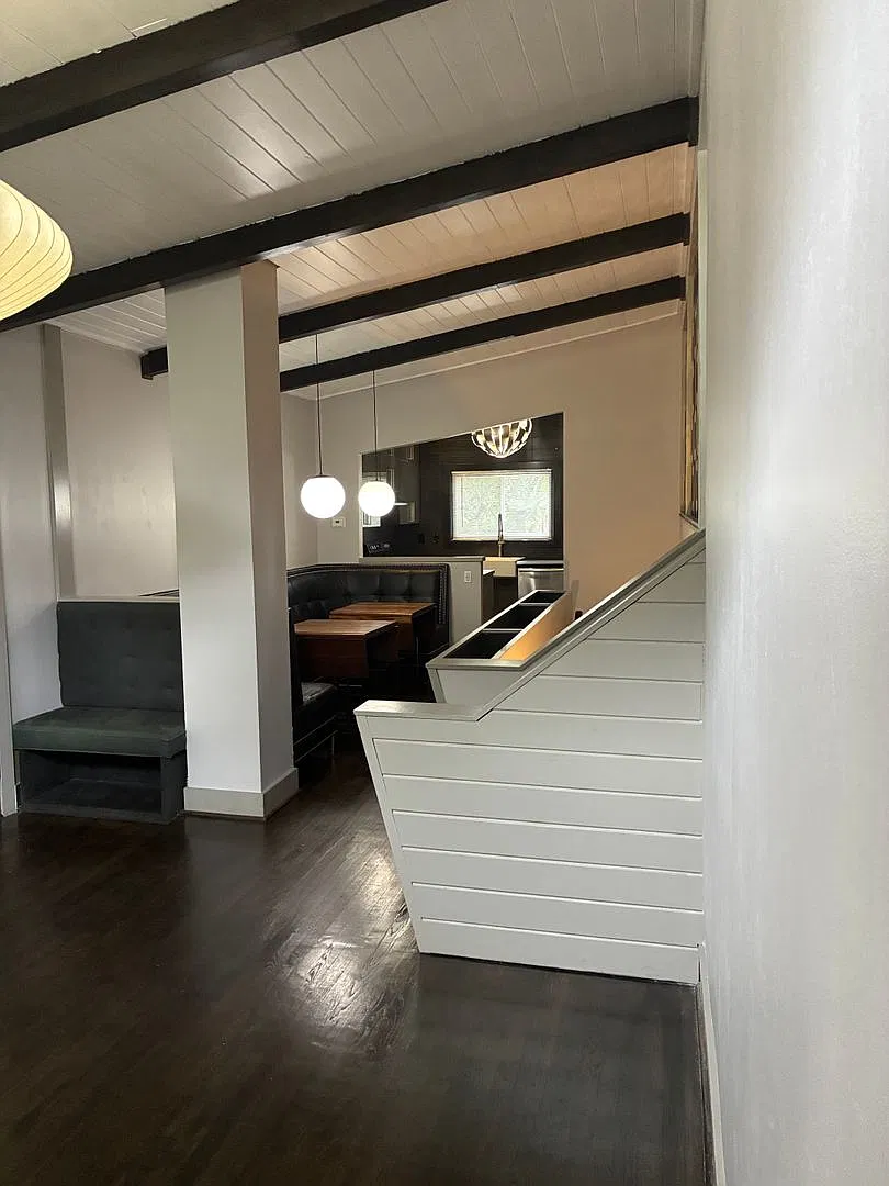 3/2 home near East Lake Golf Club — Photo 2