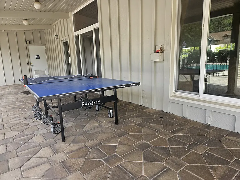 Miramonte Dr — Photo 17