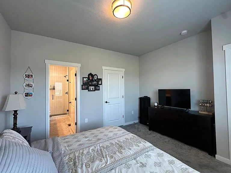 17604 Brass Buckle Way — Photo 10