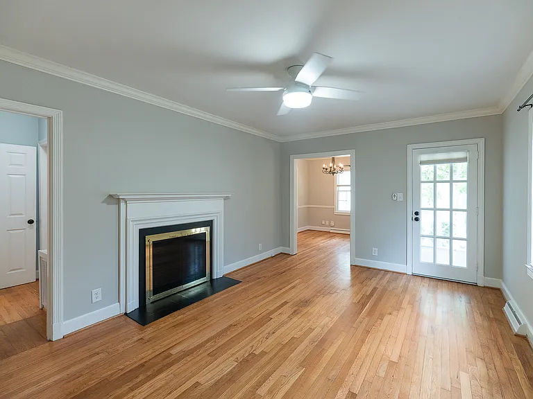 1700 Colonial Ave — Photo 3