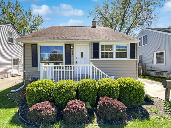 419 Leroy Ave, Clawson, MI 48017