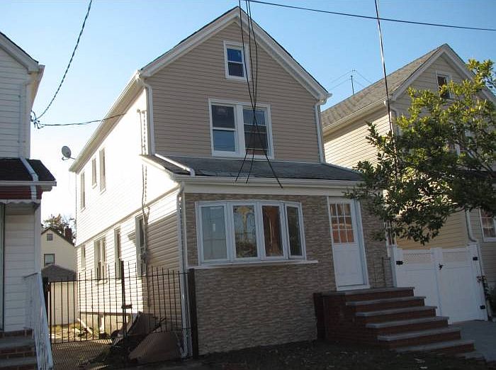 1st image of 9232 213th St