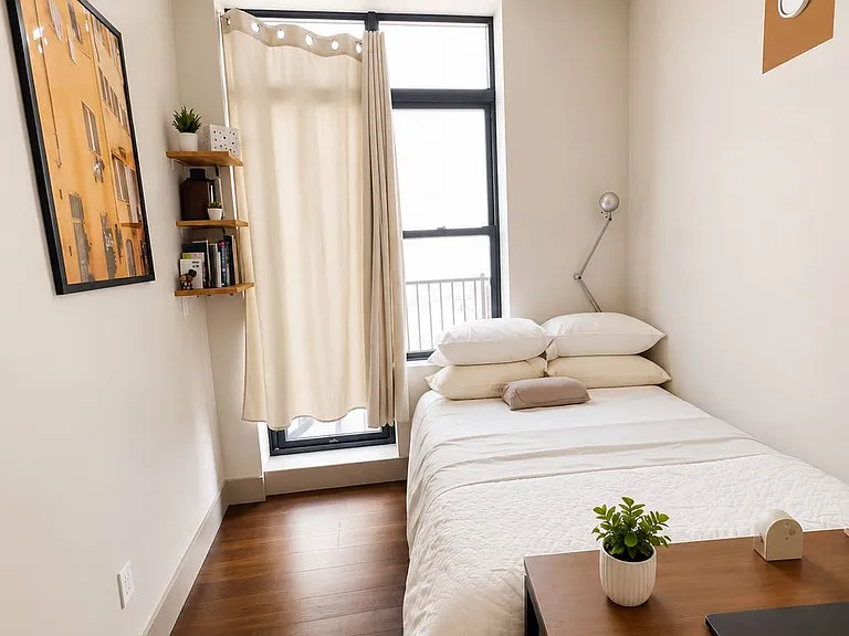 447 Meeker Ave #Penthouse 4D — Photo 12