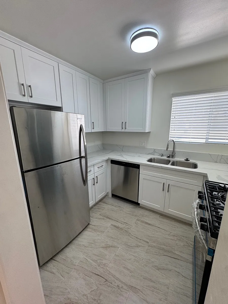 Building Photo - 618 N Orlando Ave #5