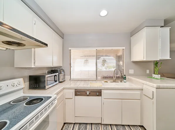 216 N Alhambra Ave APT B, Monterey Park, CA 91755