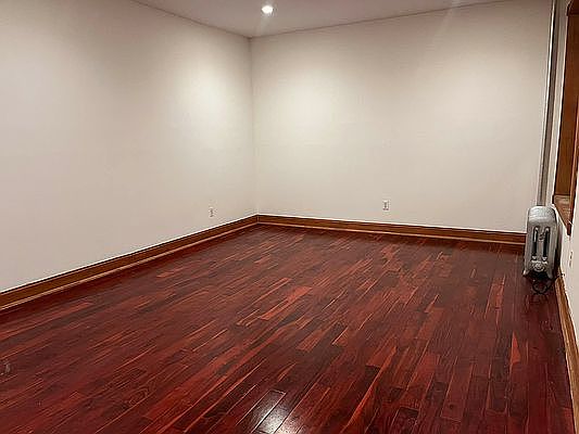 2nd image of 319 Convent Ave