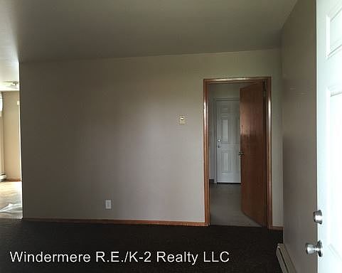 5th image of 8915A Travis Dr