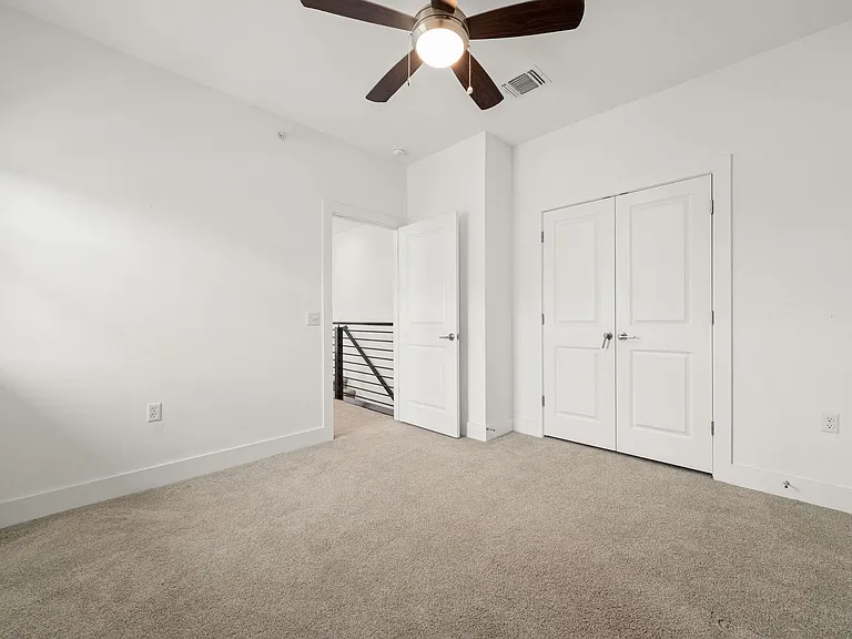 2409 Simond Ave #E — Photo 16
