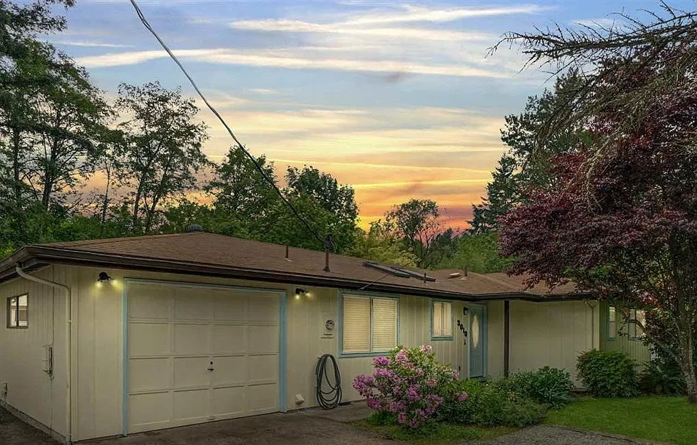 **Application Pending** Updated 4 Bedroom with a Huge Shop! — Photo 1
