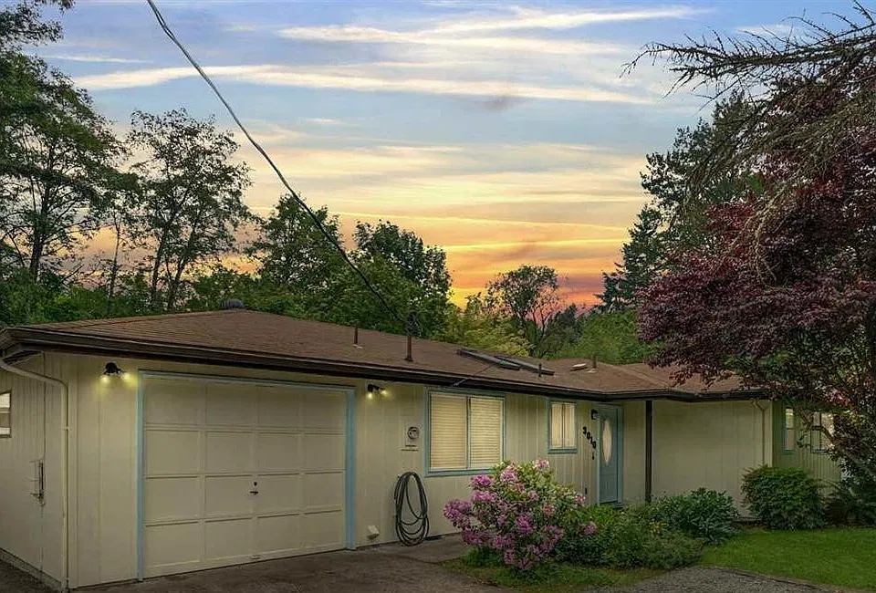 3010 NW Walnut Blvd