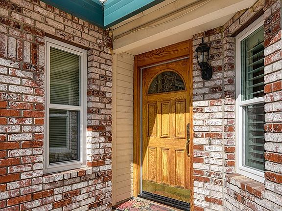 3rd image of 6514 Elza Ct