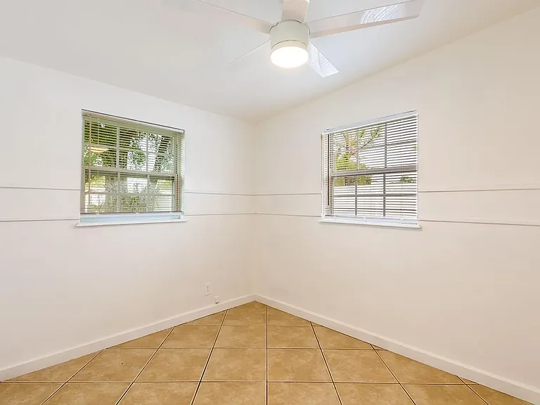 4719 S 88th St #2 — Photo 7