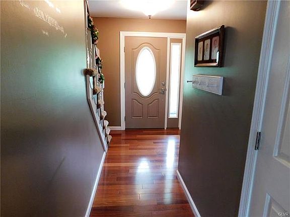3rd image of 4831 S Cypress Dr