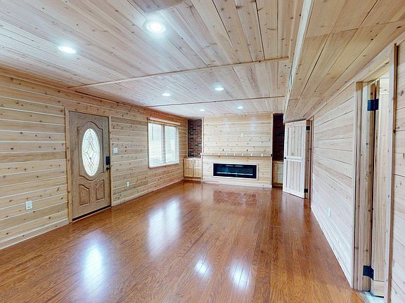 4th image of 112 Meadowbrook Dr