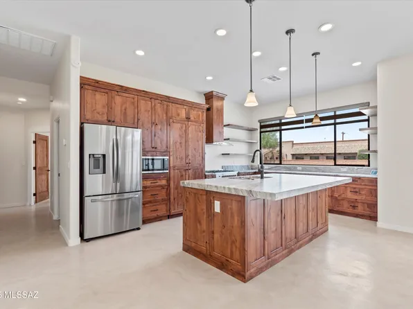 1915 E Lind Rd, Tucson, AZ 85719