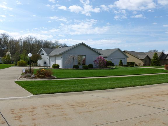 3rd image of 32583 Briarwood Dr