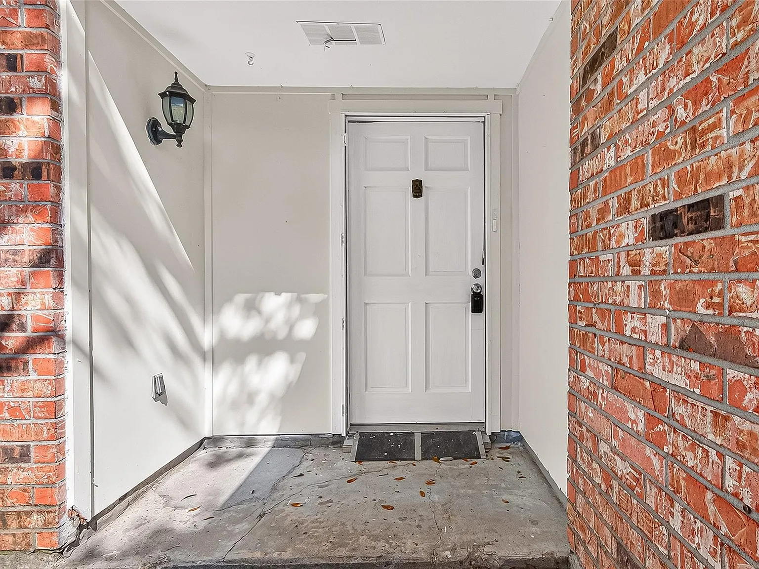 3 bed, 2.0 bath, 1575 sqft, $1,750 — Photo 4