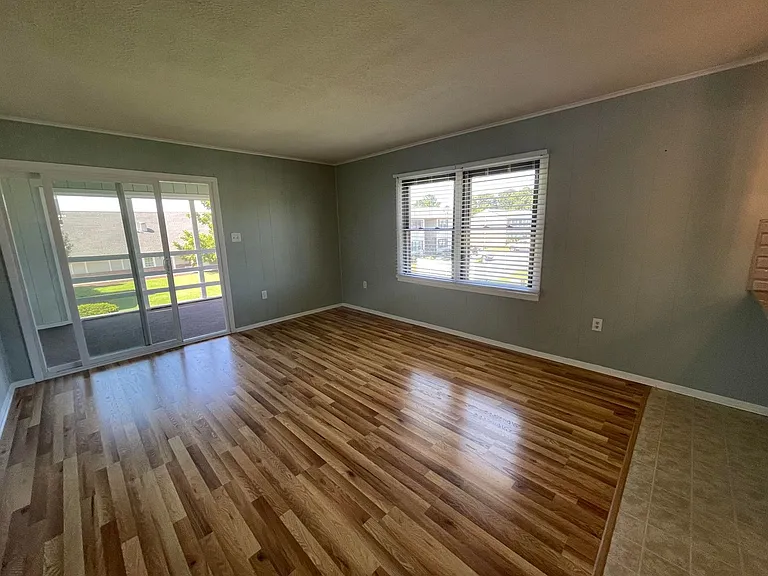 34515 Bushnell Ct #11 — Photo 5
