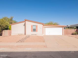 6205 E Rough Rock Dr, Tucson, AZ 85756