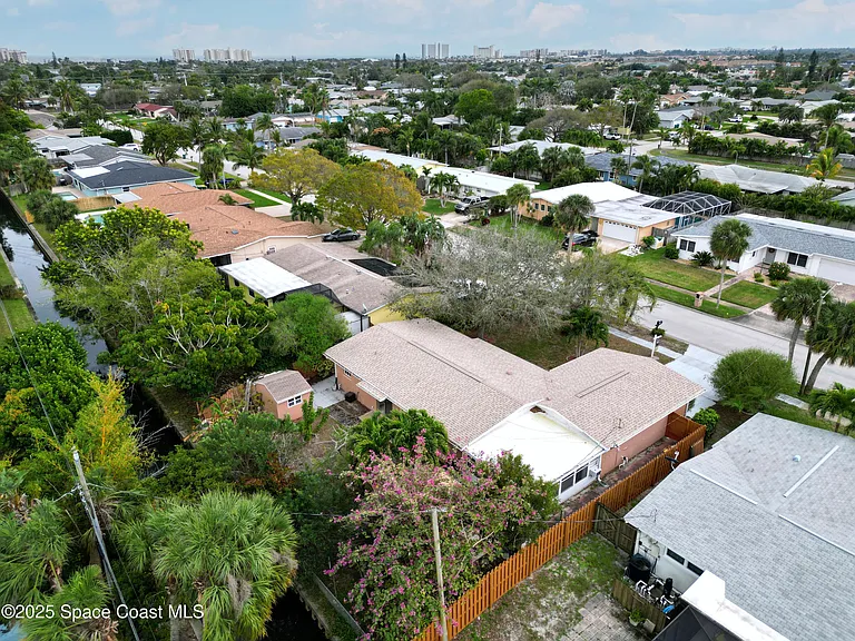 1202 Yacht Club Blvd — Photo 28