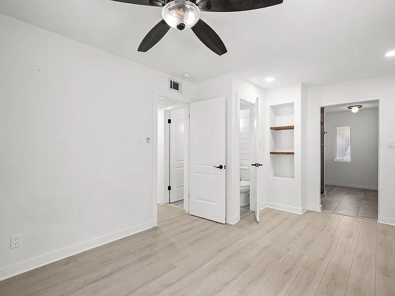 5504 Kings Hwy — Photo 13