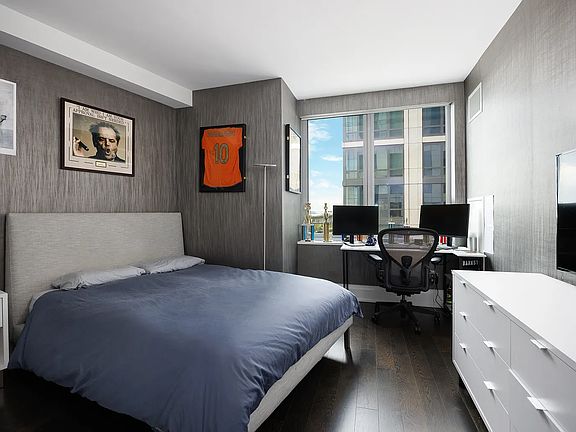 3rd image of 50 Riverside Blvd APT 5C