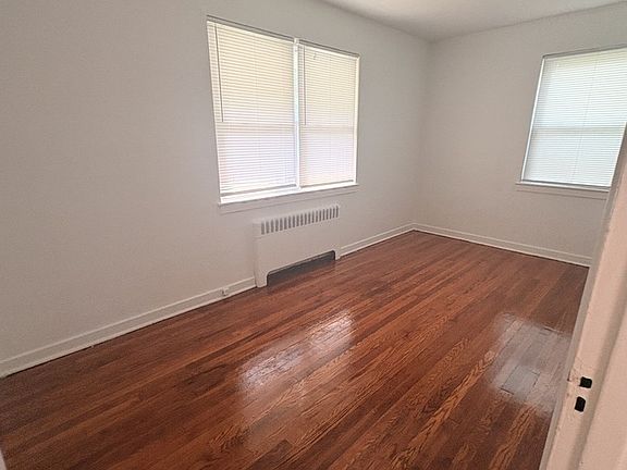 5th image of 2054 Lorraine Rd #B