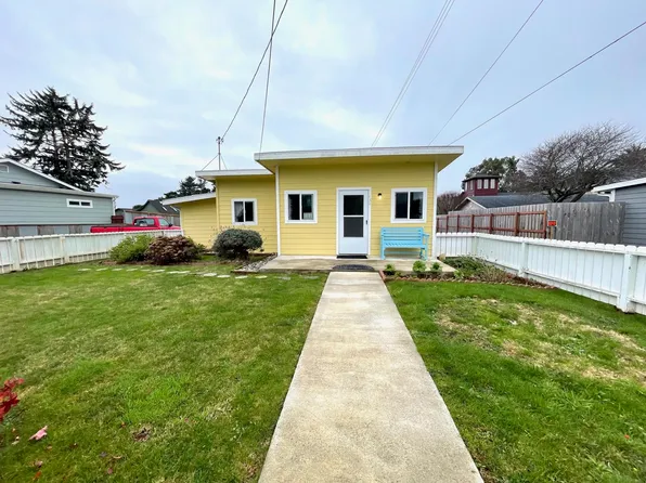 134 Grand Ave, Crescent City, CA 95531