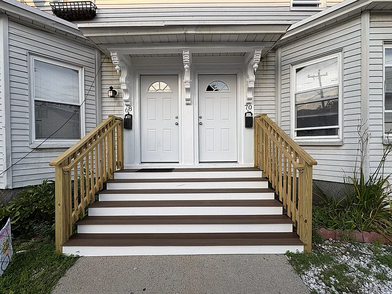 70 Walnut St #B — Photo 1