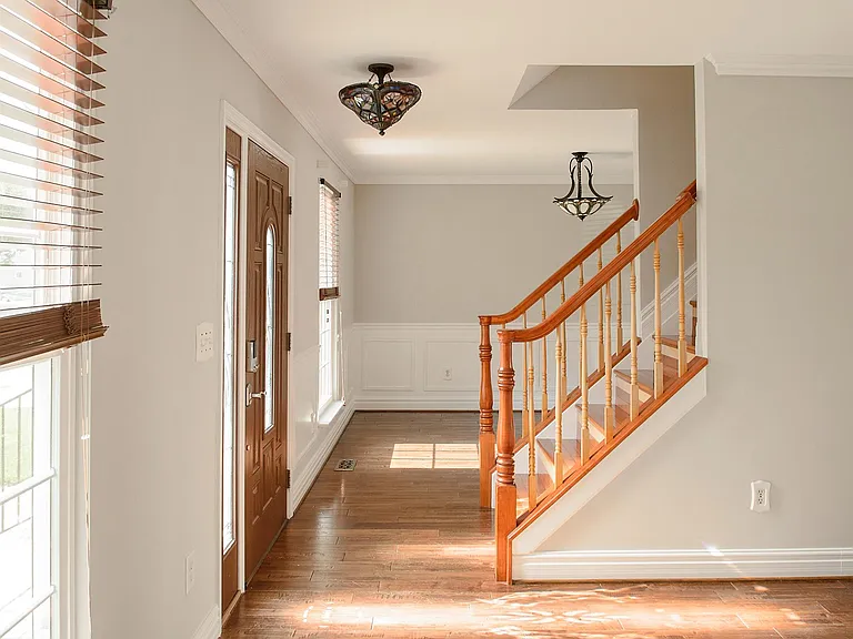 1772 Grande View Ave — Photo 12